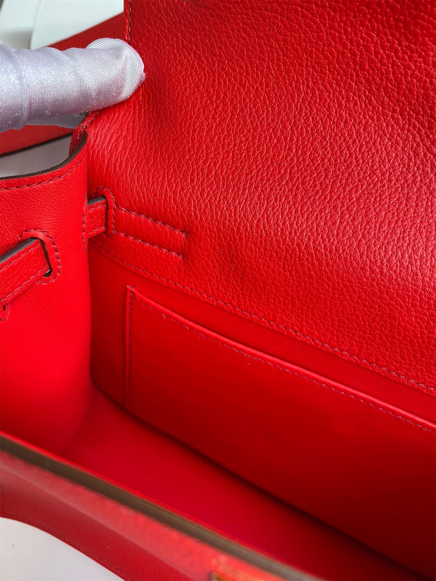 H**mes kelly danse ii handmade bag in red evercolor calfskin