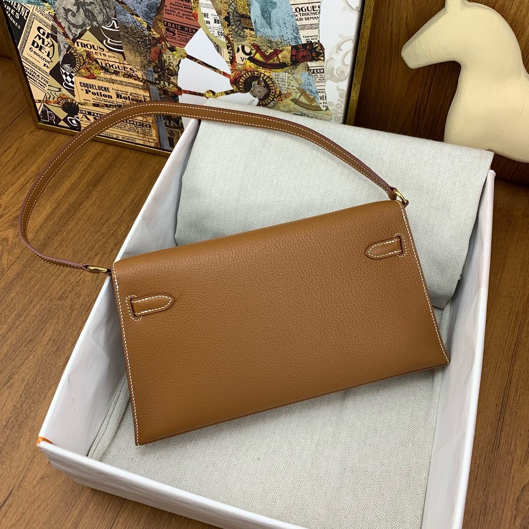 H**mes kelly elan handmade bag in gold chevre mysore leather