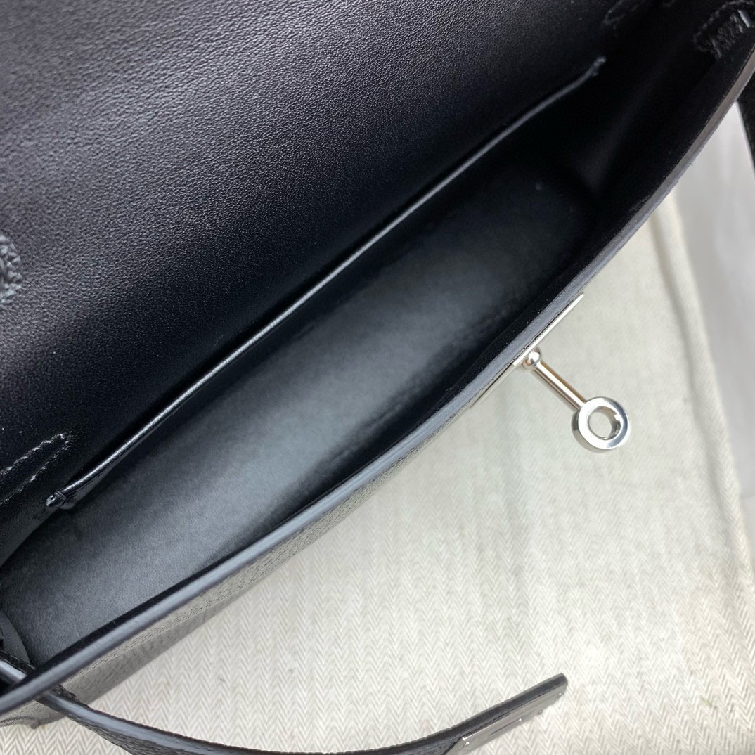 H**mes kelly elan handmade bag in black chevre mysore leather