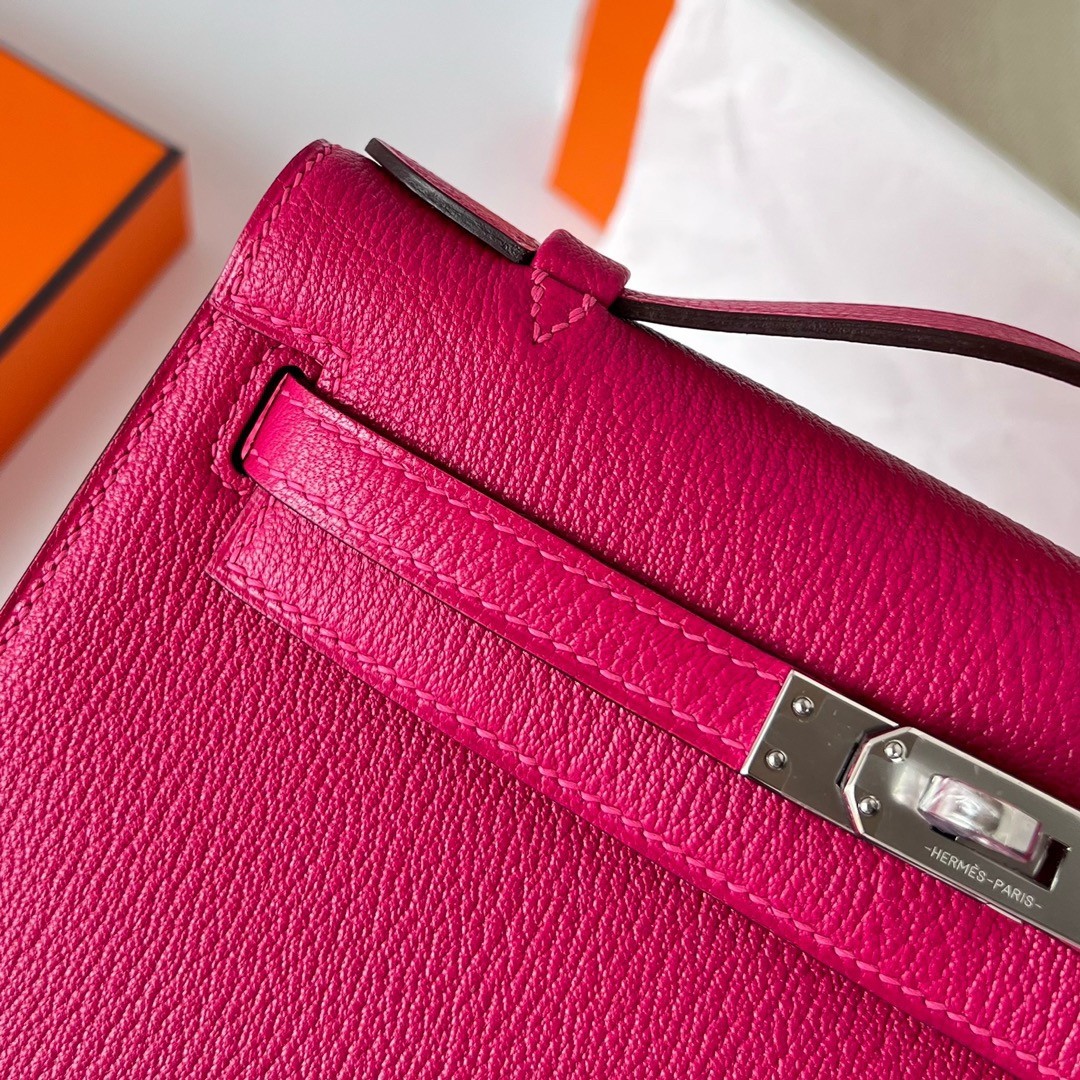 H**mes kelly pochette handmade bag in rose mexico chevre mysore leather