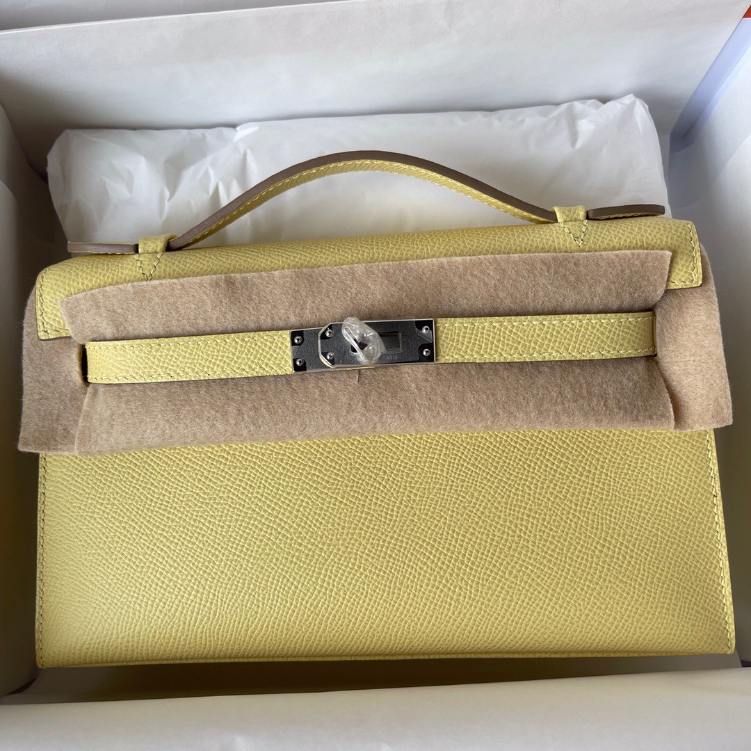 H**mes kelly pochette handmade bag in jaune poussin epsom calfskin