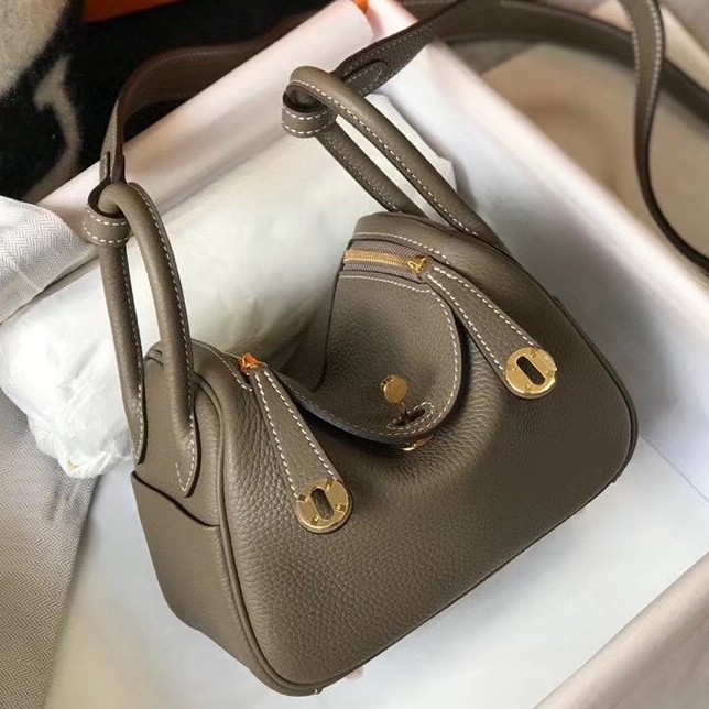 H**mes lindy mini bag in taupe clemence calfskin