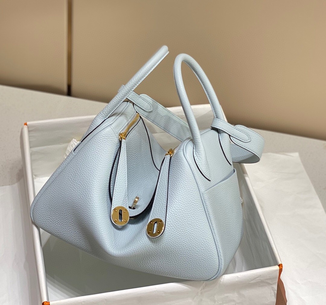 H**mes lindy 26cm bag in blue brume clemence leather ghw