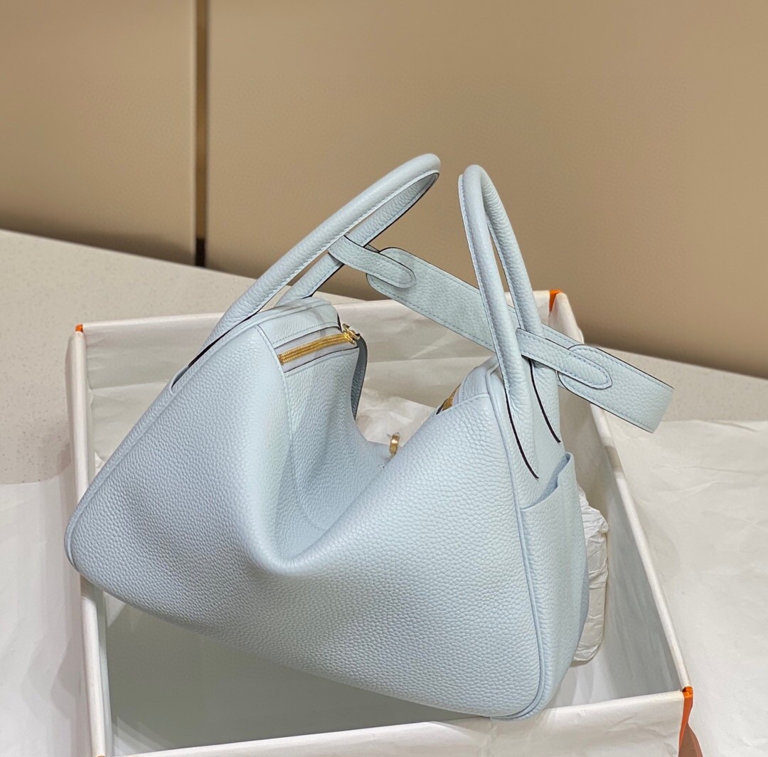 H**mes lindy 26cm bag in blue brume clemence leather ghw