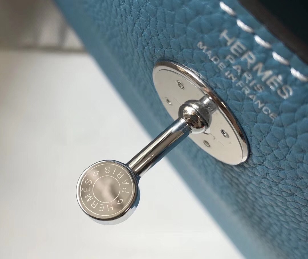 H**mes lindy 26cm bag in blue jean clemence with phw