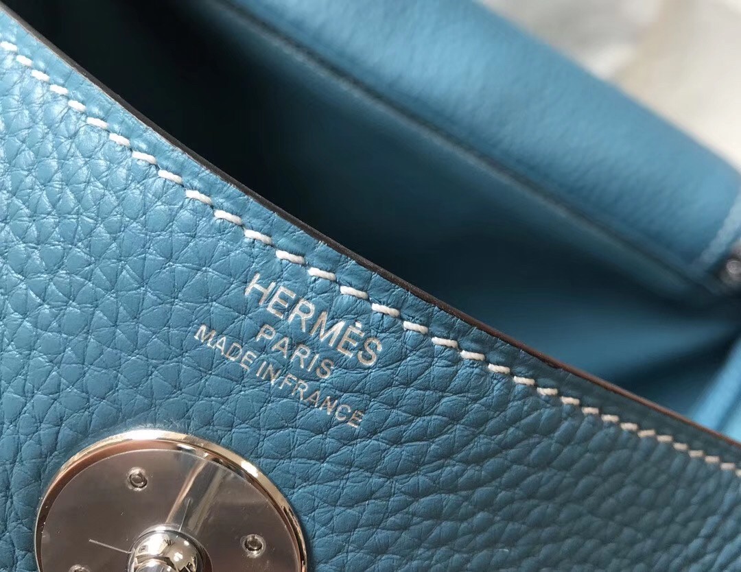 H**mes lindy 26cm bag in blue jean clemence with phw