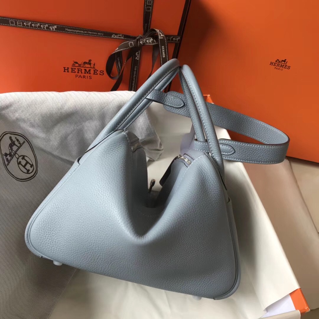 H**mes lindy 26cm bag in blue lin clemence with phw