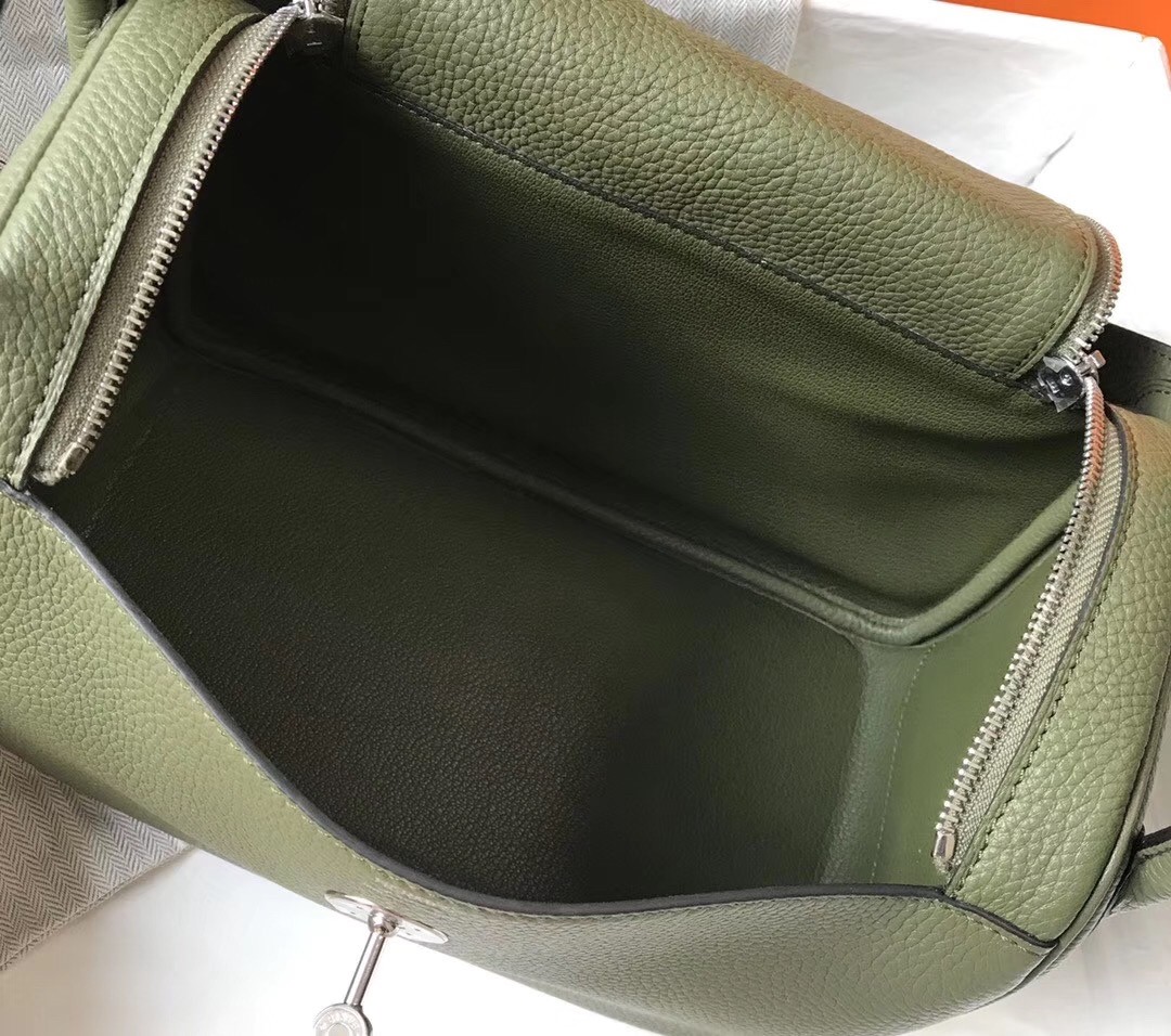 H**mes lindy 26cm bag in canopee clemence with phw