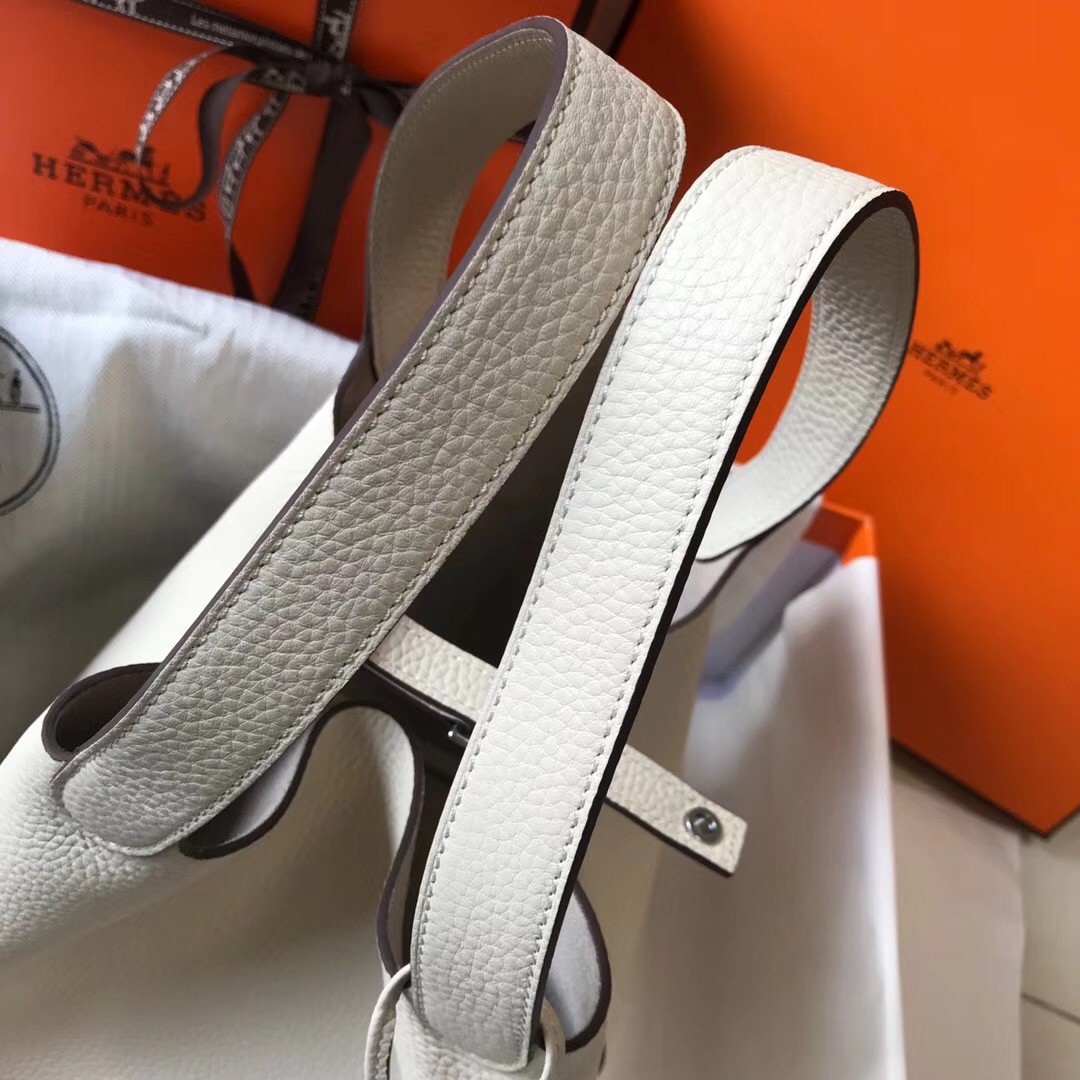 H**mes picotin lock 18 bag in beton clemence leather