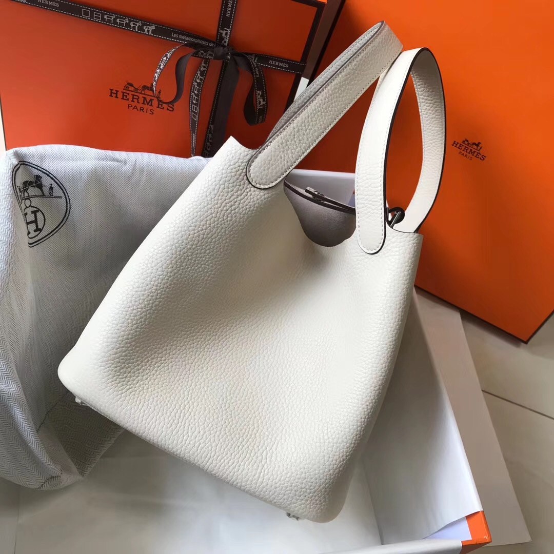 H**mes picotin lock 18 bag in beton clemence leather