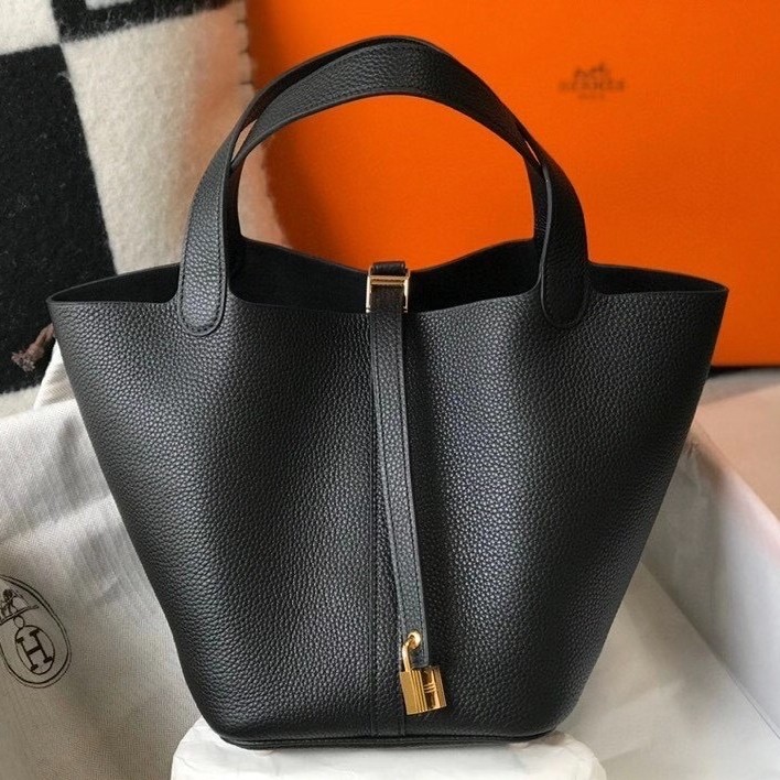 H**mes picotin lock 22 bag in black clemence leather
