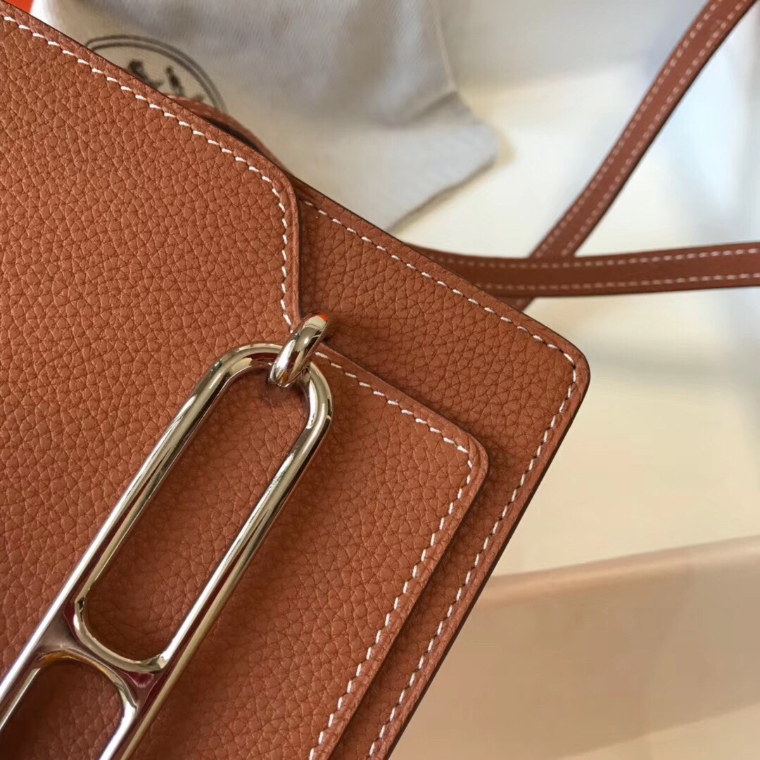 H**mes sac roulis mini bag in gold evercolor calfskin