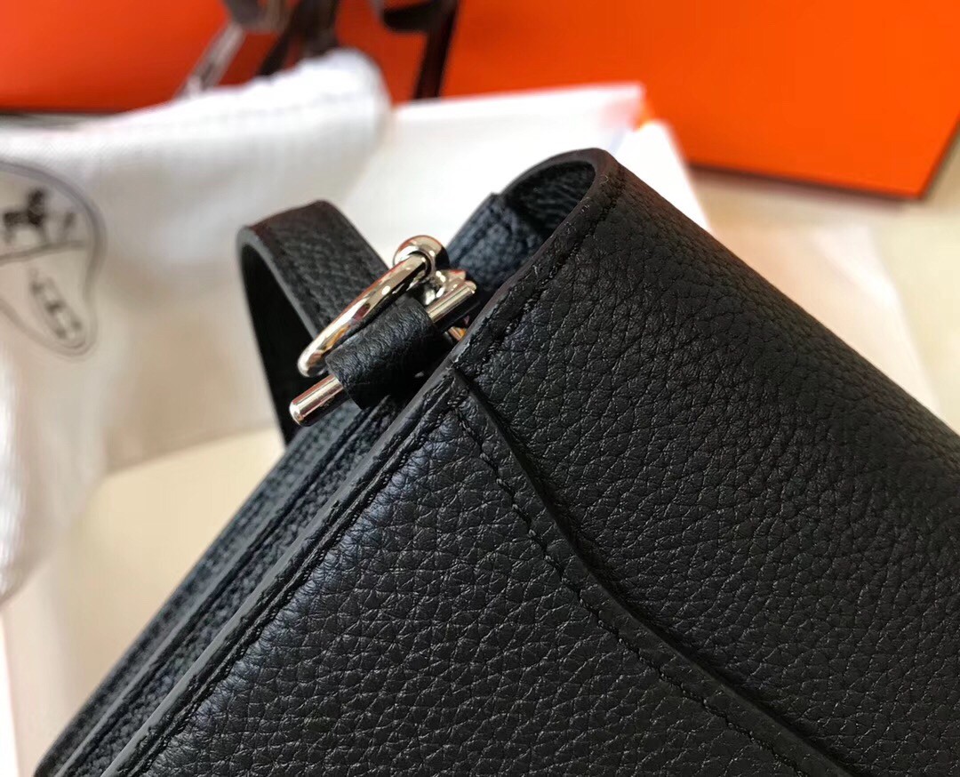 H**mes sac roulis mini bag in black evercolor calfskin
