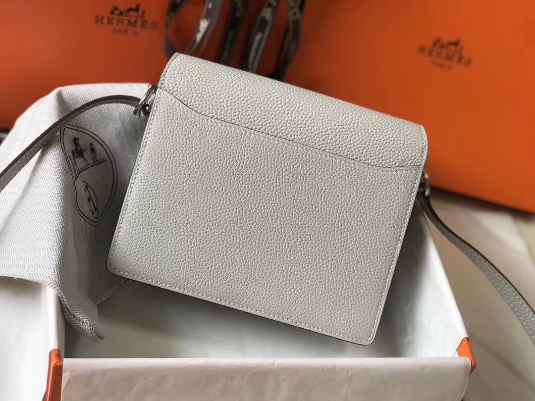 H**mes sac roulis mini bag in pearl grey evercolor calfskin