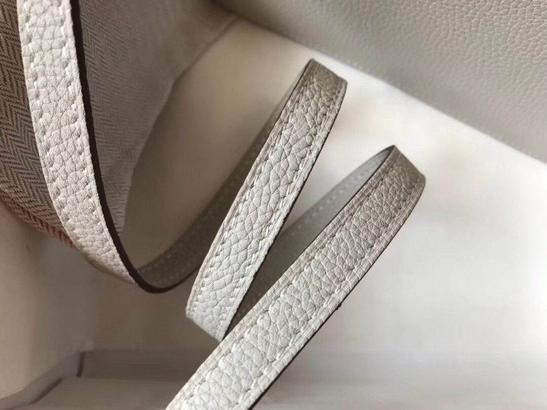 H**mes sac roulis mini bag in pearl grey evercolor calfskin