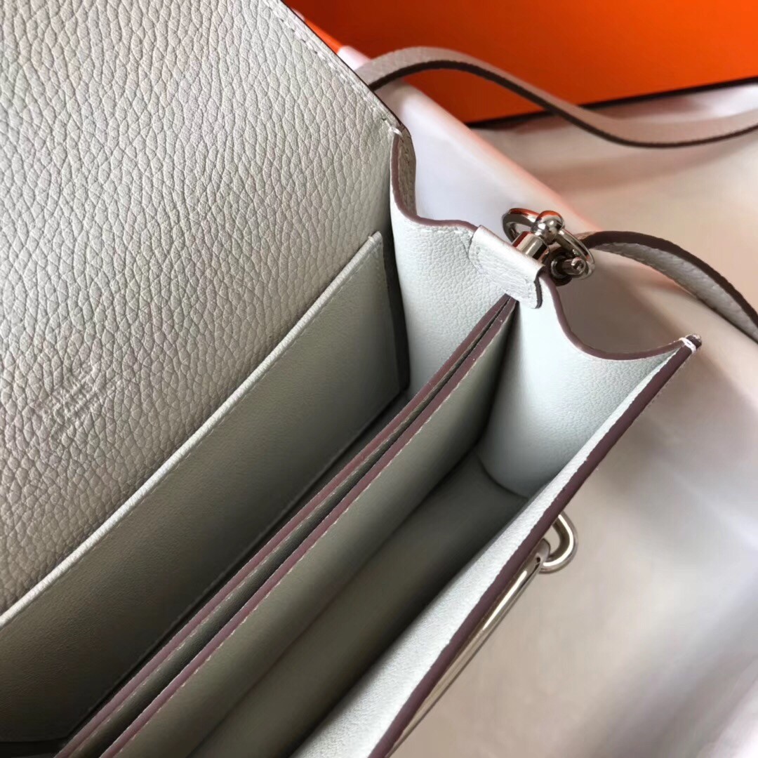 H**mes sac roulis mini bag in pearl grey evercolor calfskin