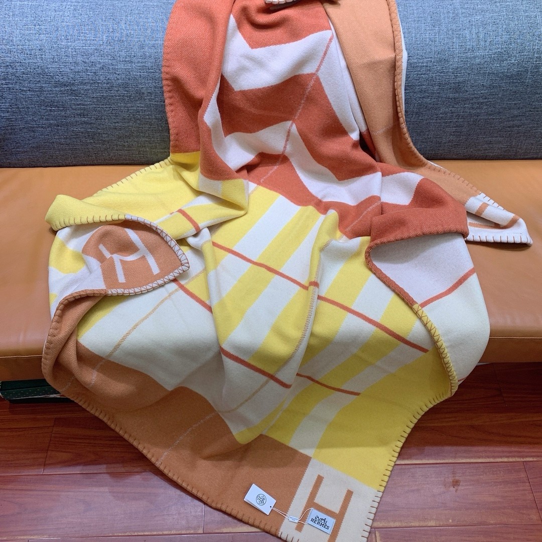H**mes avalon h club blanket in terre cuite/yellow cashmere