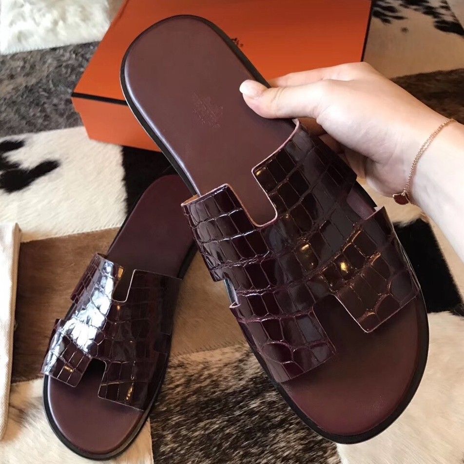 H**mes izmir sandals in bordeaux shiny niloticus crocodile