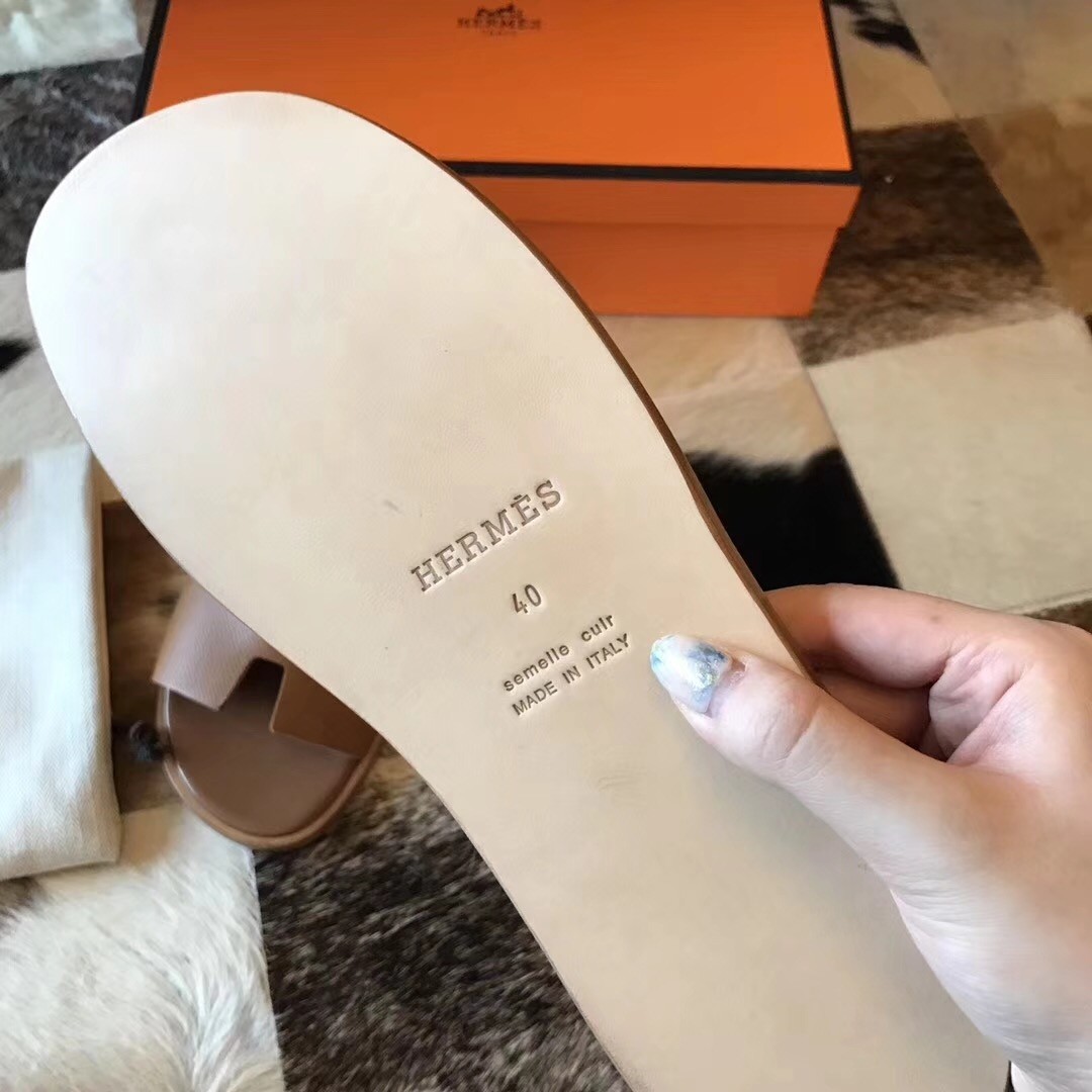 H**mes izmir sandals in brown epsom leather