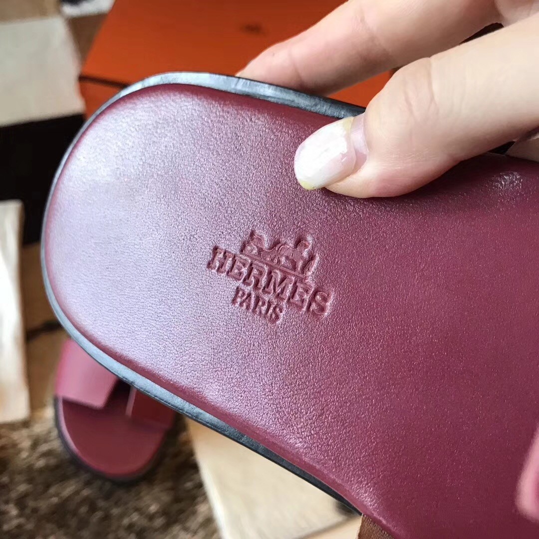 H**mes izmir sandals in fuchsia epsom leather