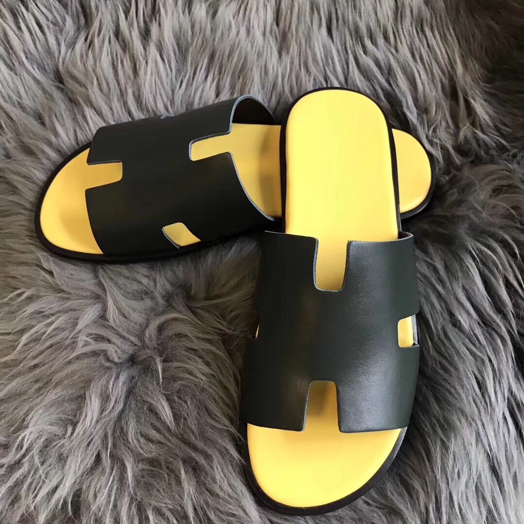 H**mes izmir sandals in dark green swift leather