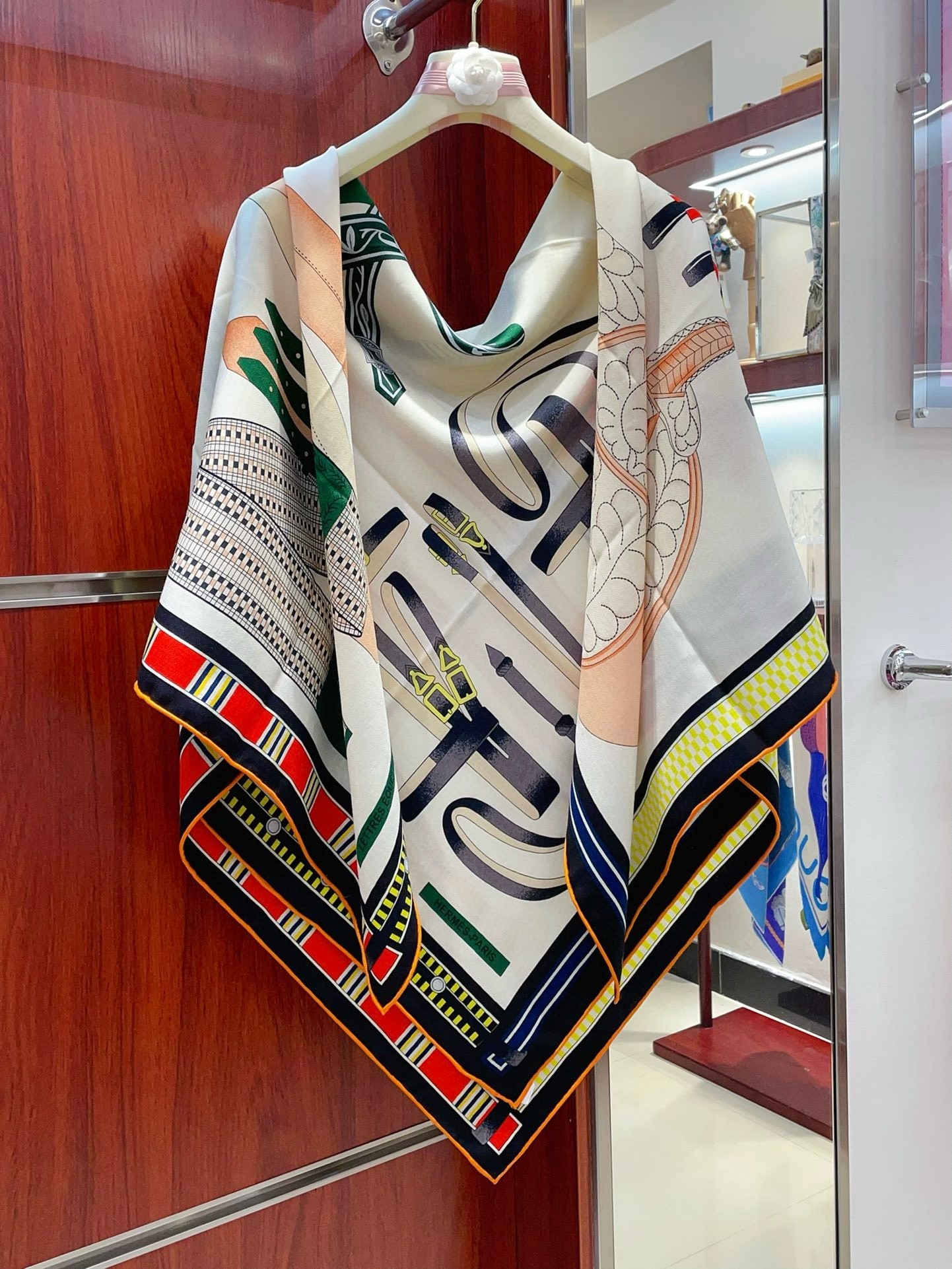 H**mes blanc lettres equestres shawl 140