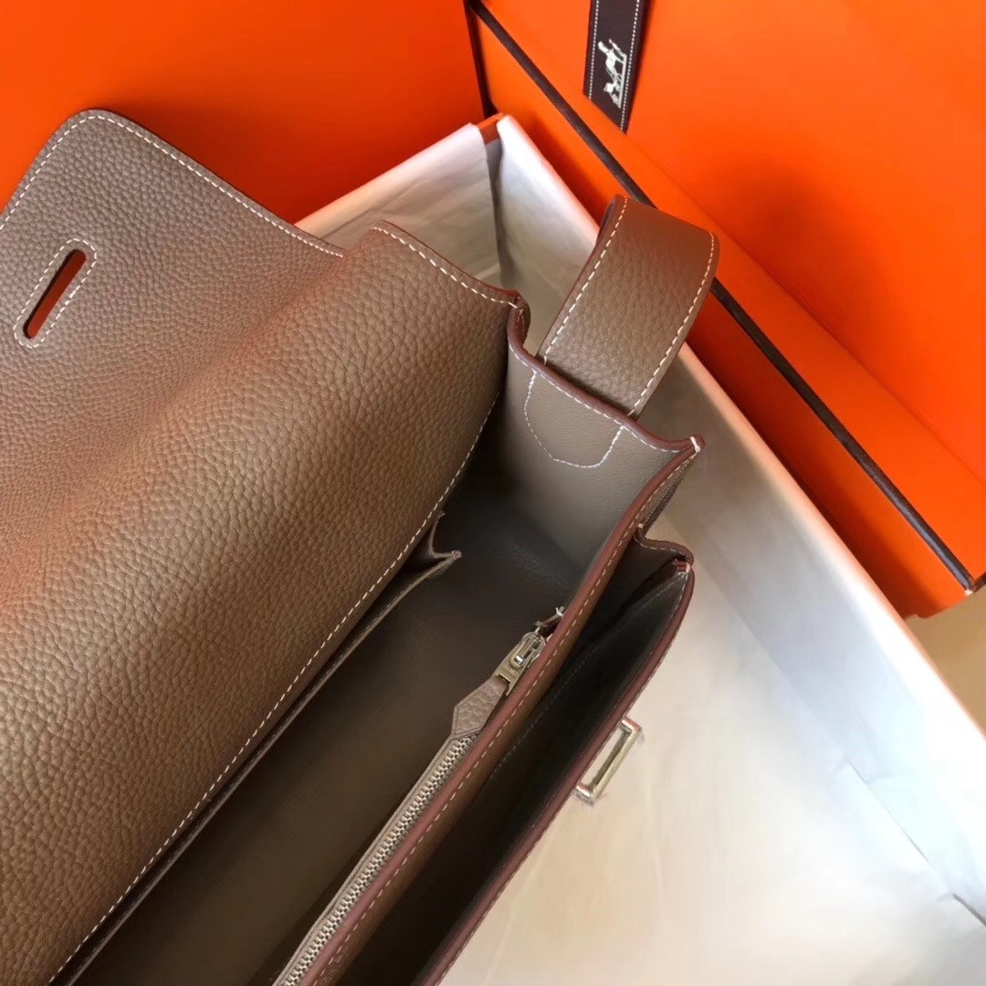 H**mes steve 35 messenger bag in taupe clemence calfskin