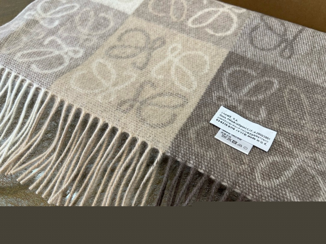 L0ew* anagram checkerboard scarf in beige wool and cashmere