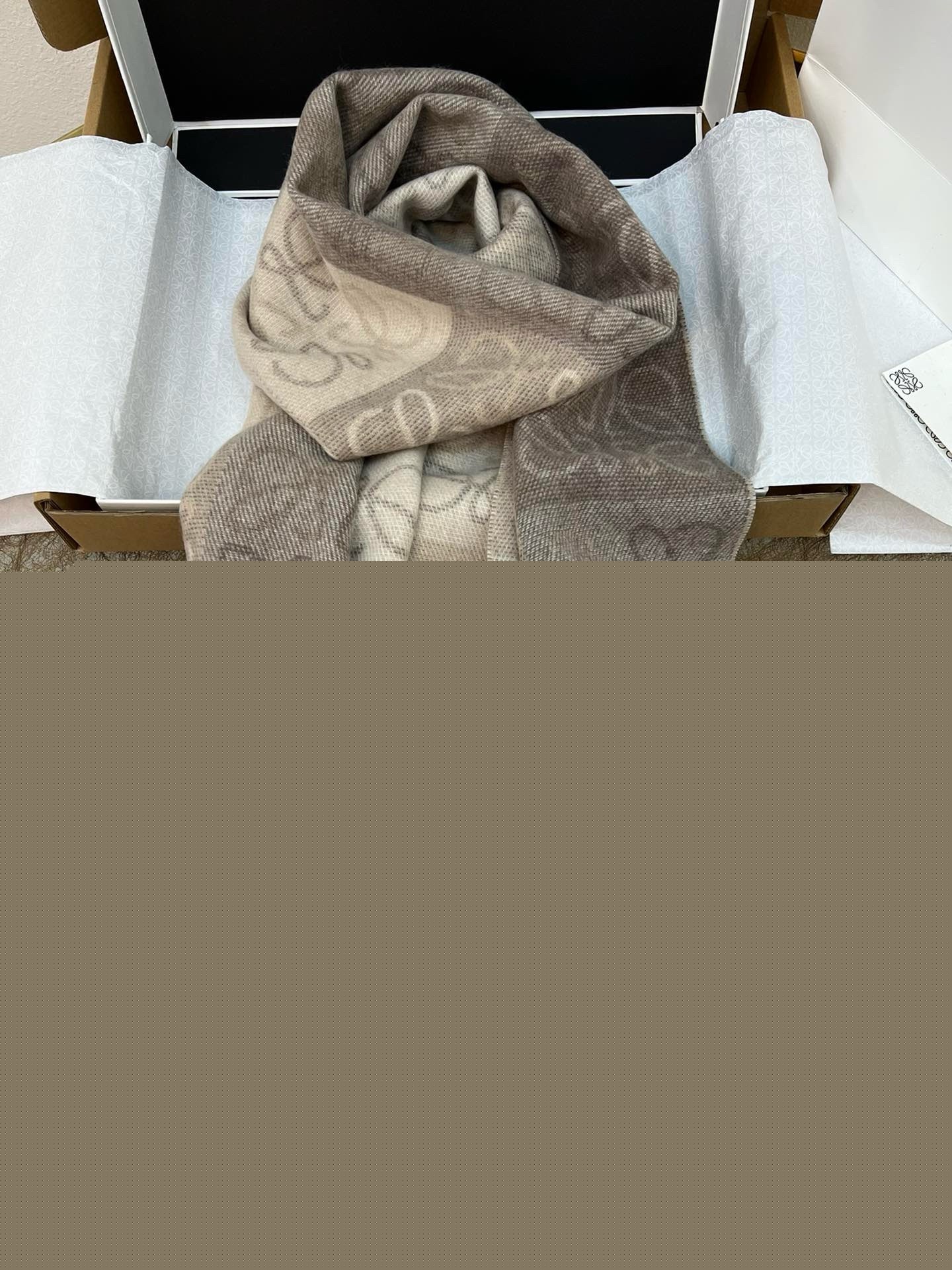 L0ew* anagram checkerboard scarf in beige wool and cashmere