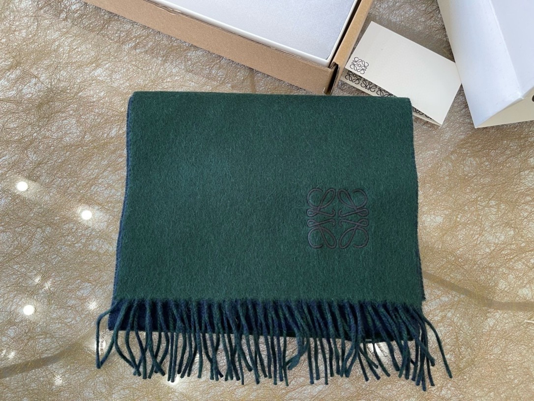 L0ew* window scarf in green/blue wool and cashmere