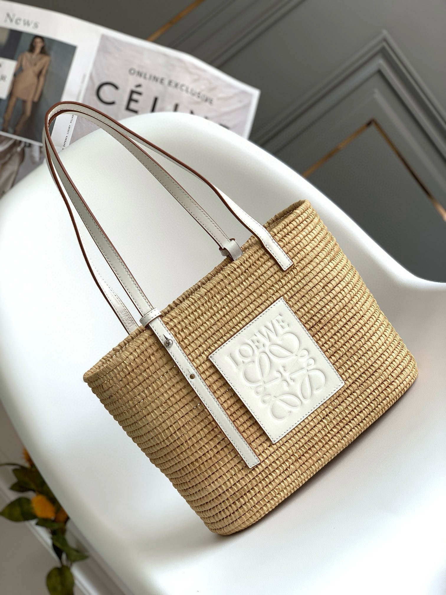 L0ew* small square basket bag in raffia and white calfskin