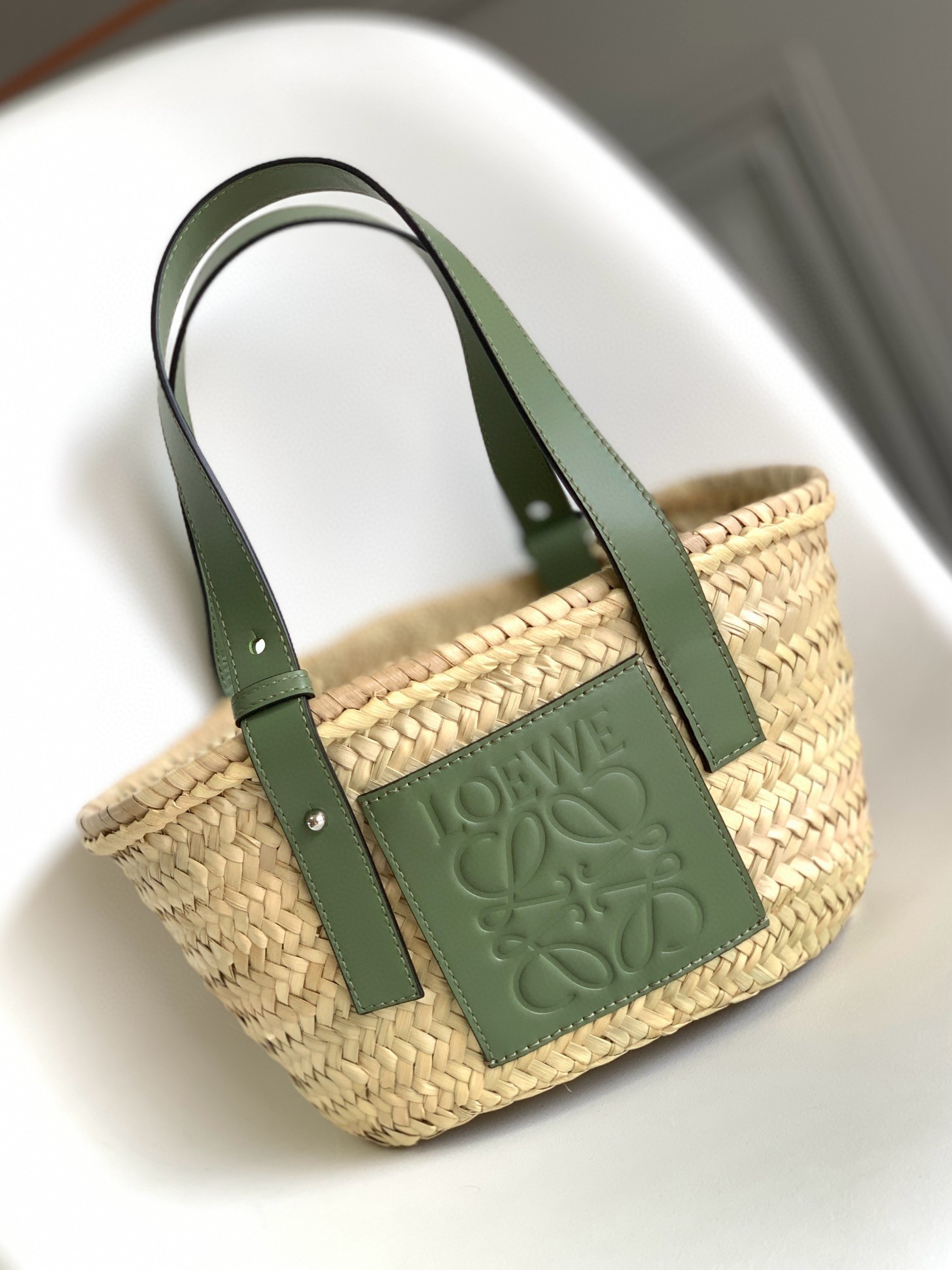 L0ew* small basket bag in raffia and rosemary calfskin