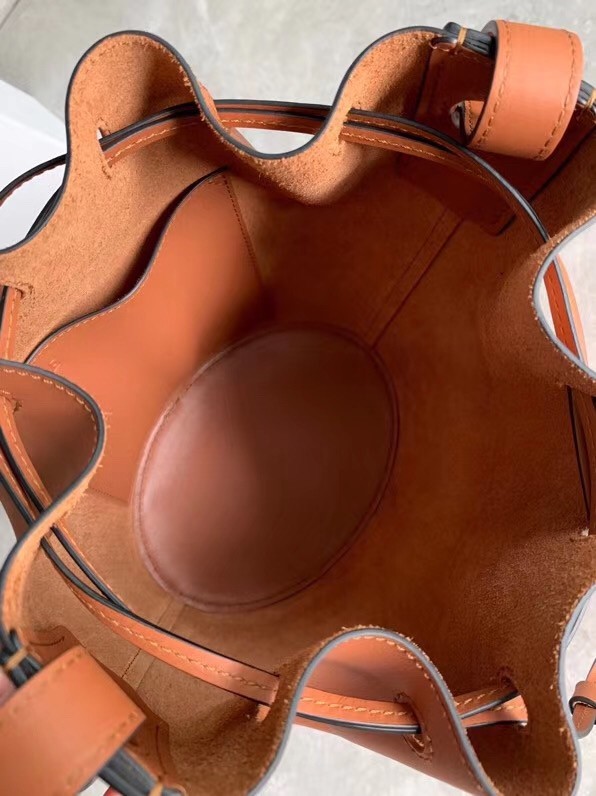 L0ew* small balloon bucket bag in camel calfskin