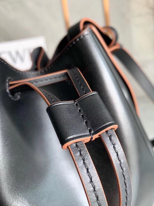 L0ew* medium balloon bucket bag in black calfskin