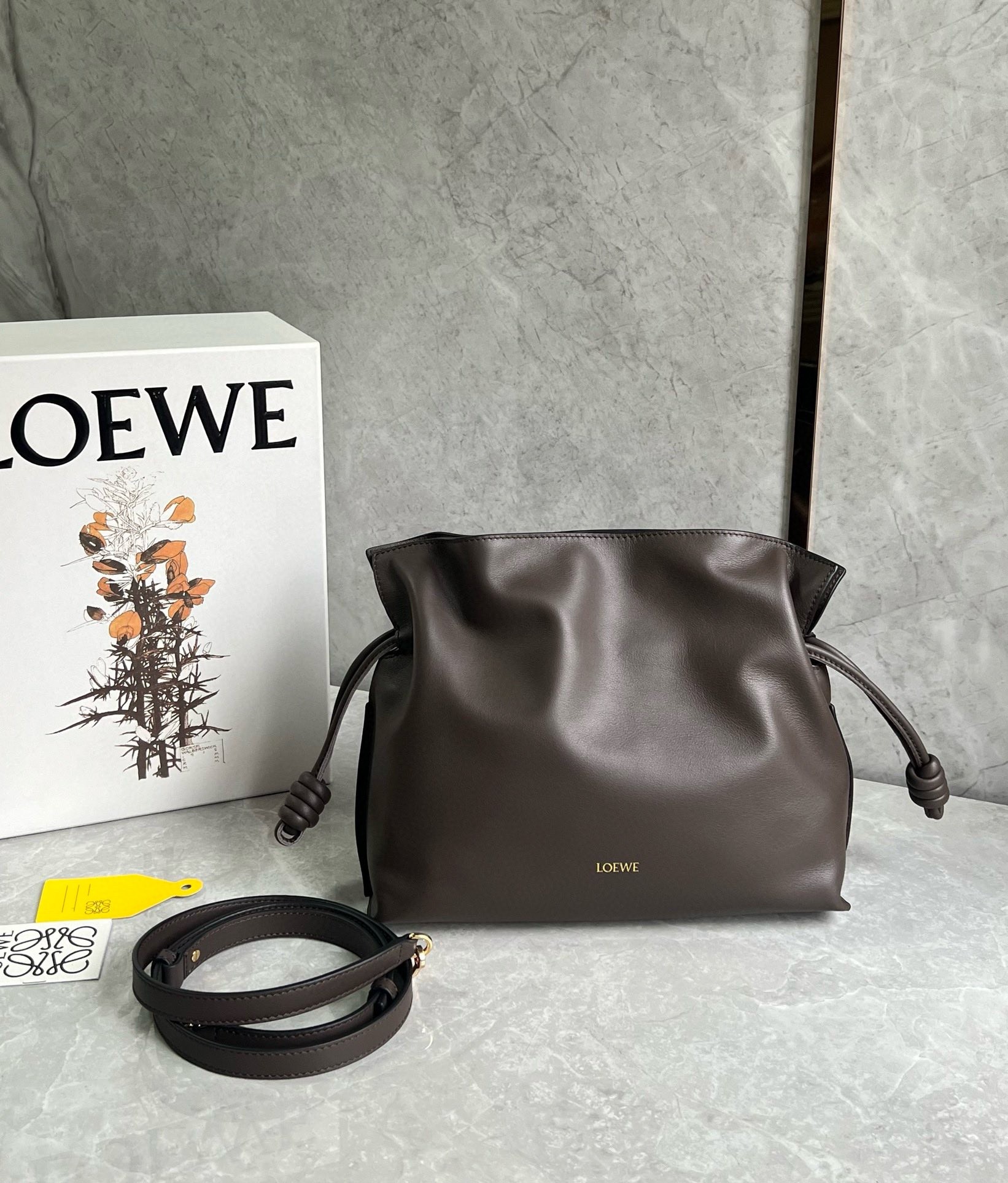 L0ew* flamenco clutch bag in chocolate nappa calfskin