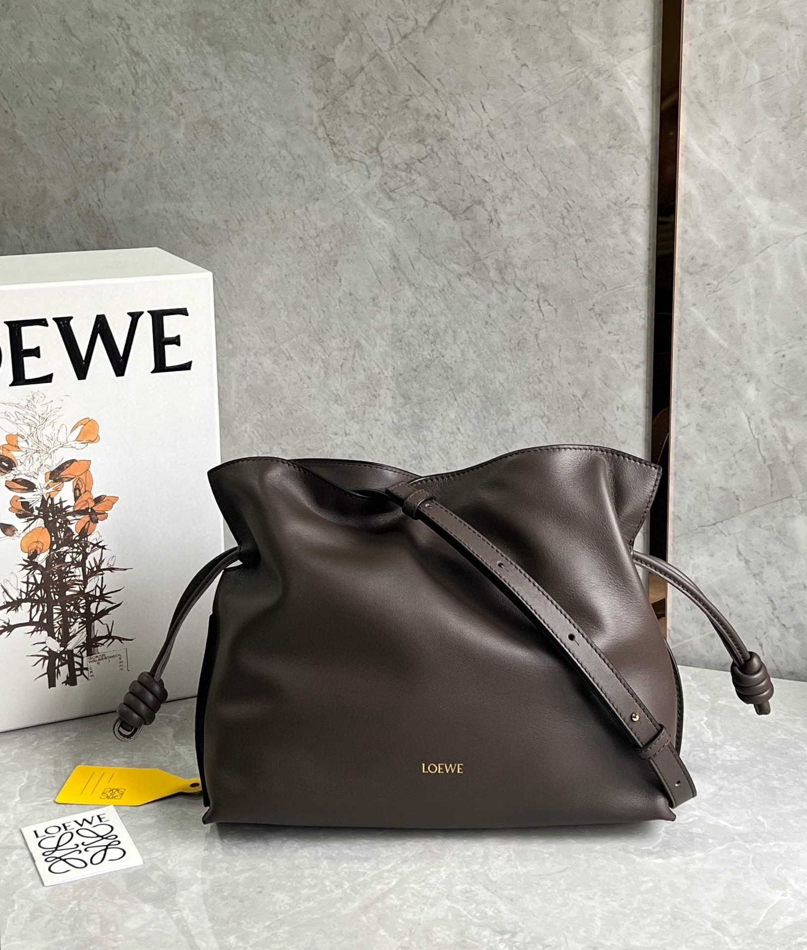 L0ew* flamenco clutch bag in chocolate nappa calfskin