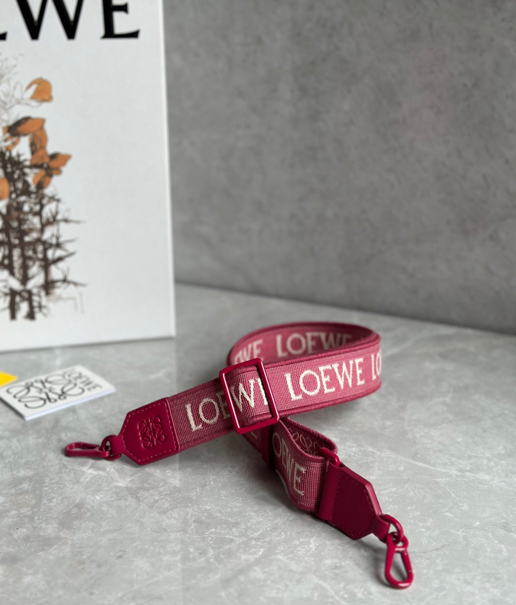 L0ew* flamenco clutch bag in ruby red leather