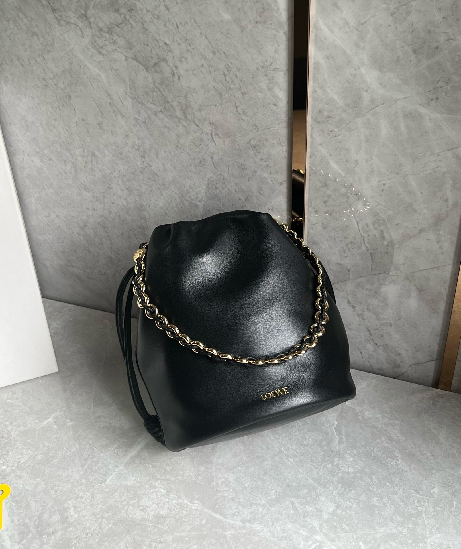 L0ew* flamenco purse bucket bag in black nappa lambskin