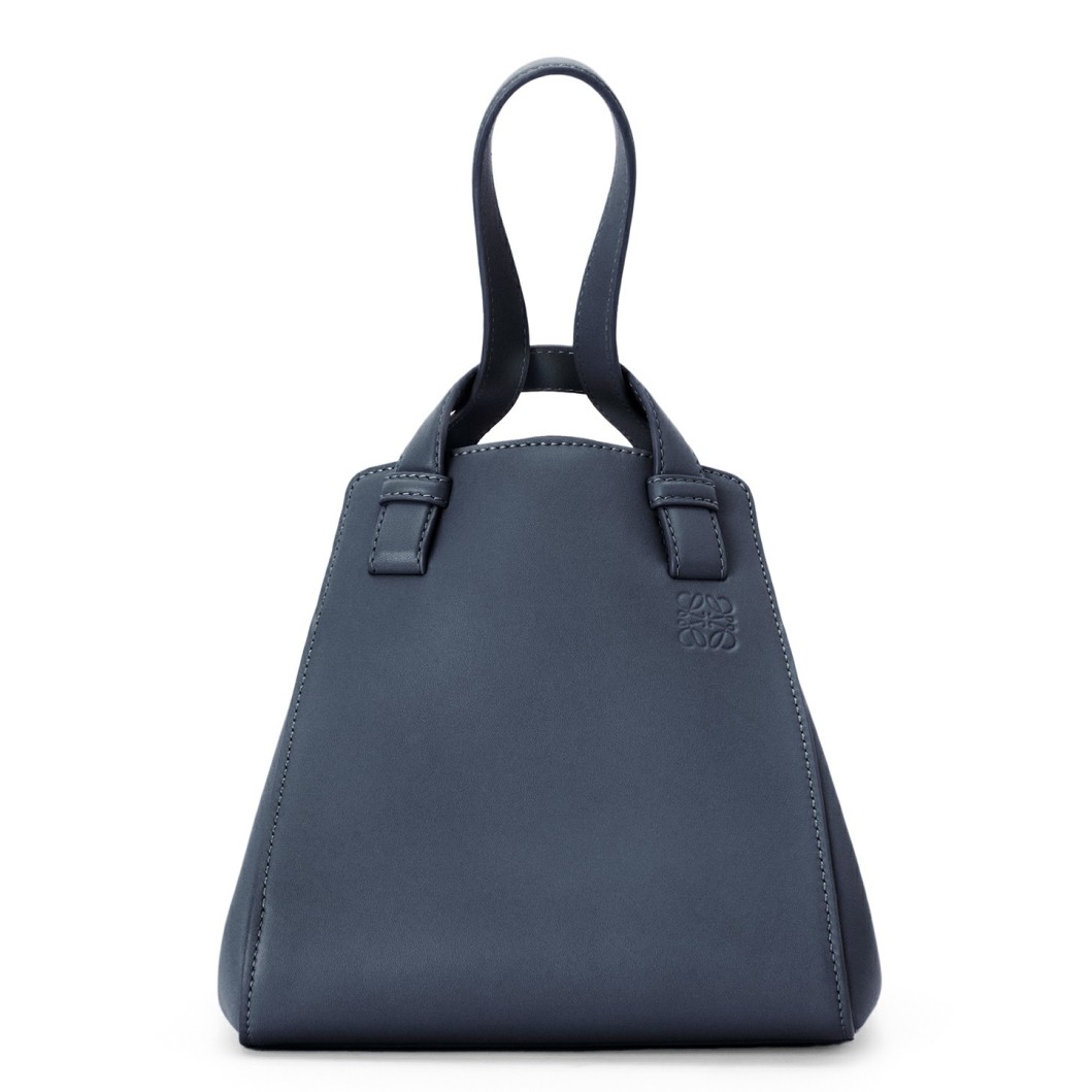 L0ew* hammock nugget bag in navy blue calfskin