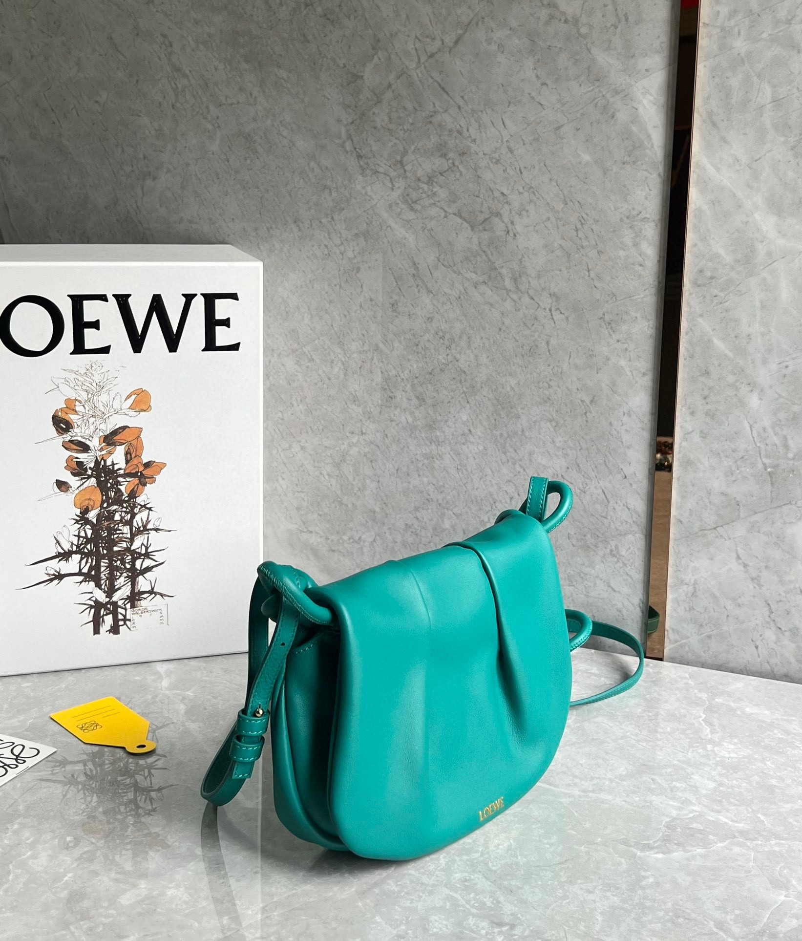 L0ew* paseo satchel bag in green nappa leather