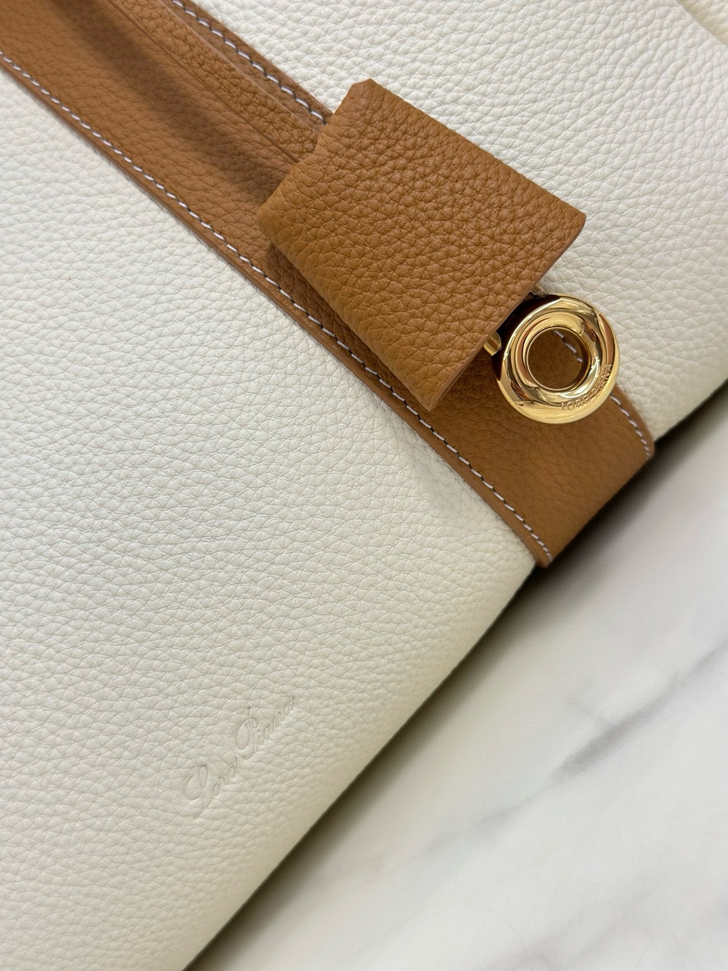 L**o p*ana loom l32 bag in white and tan grained leather