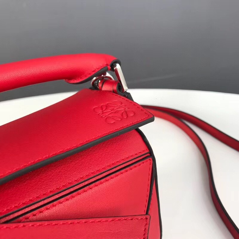 L0ew* mini puzzle bag in red calfskin leather