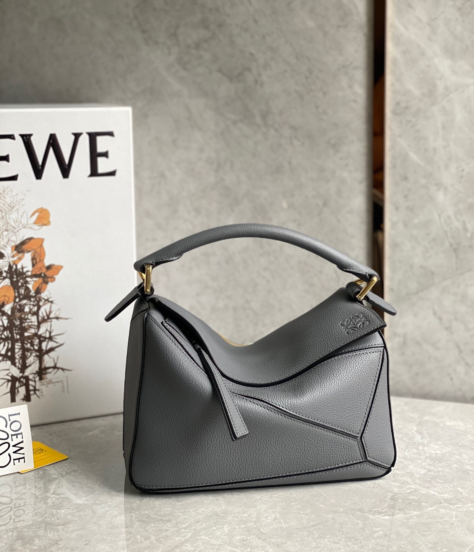L0ew* puzzle small bag in asphalt grey grained leather