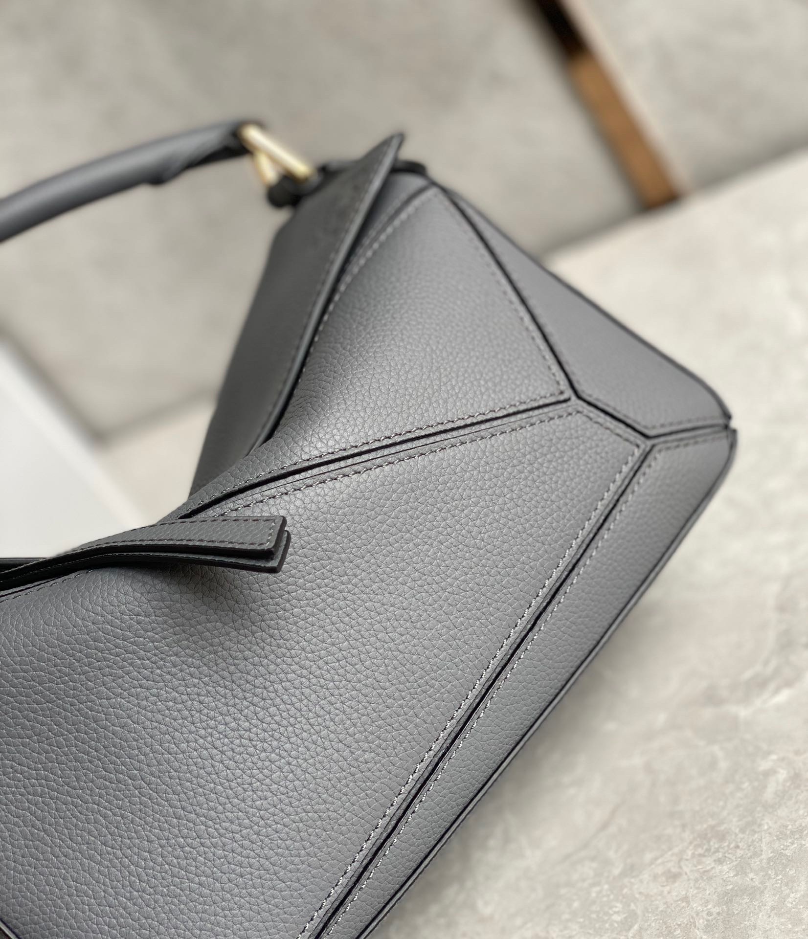 L0ew* puzzle small bag in asphalt grey grained leather