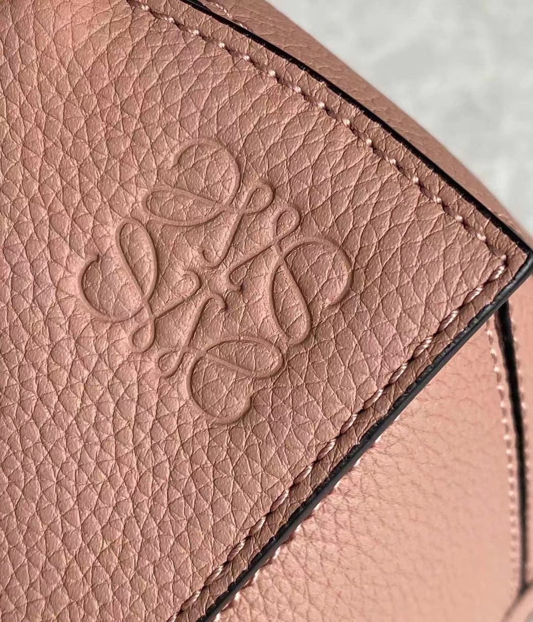 L0ew* puzzle small bag in dark blush grained leather