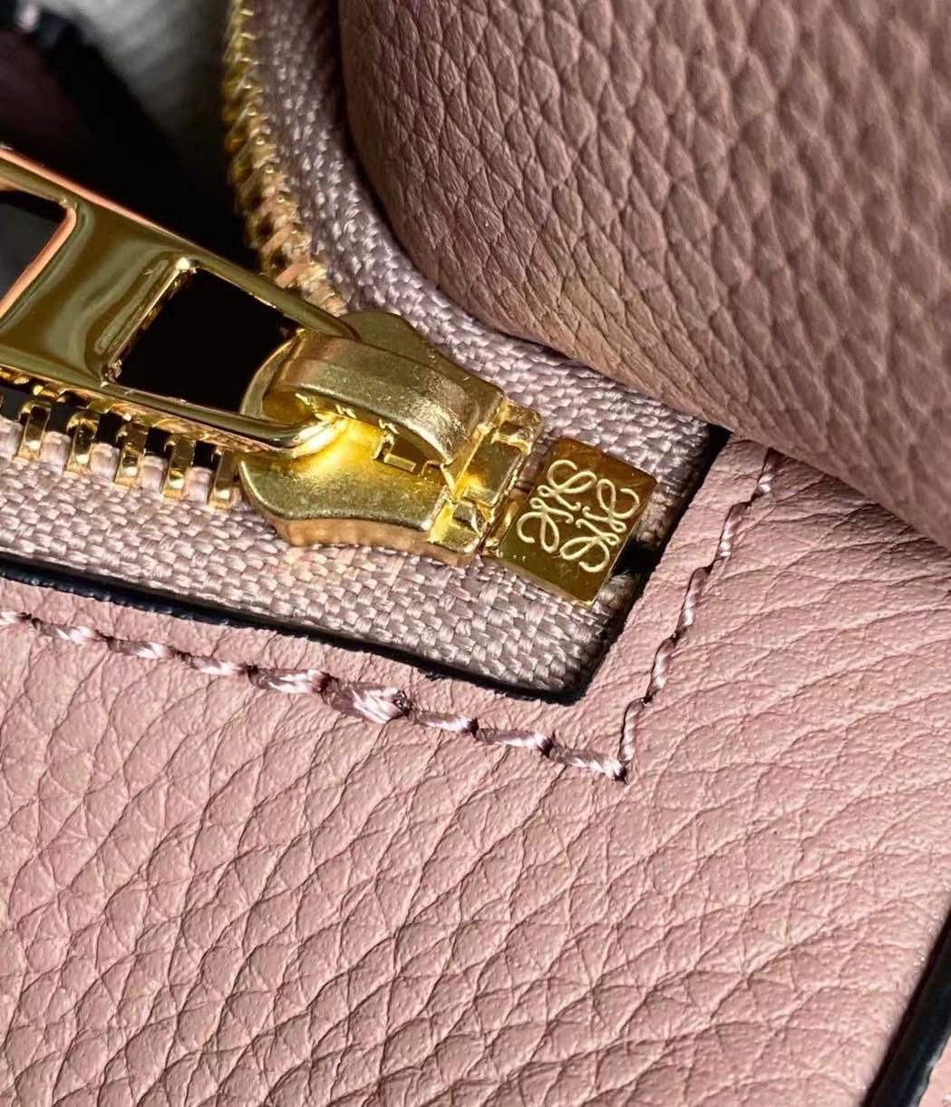 L0ew* puzzle small bag in dark blush grained leather