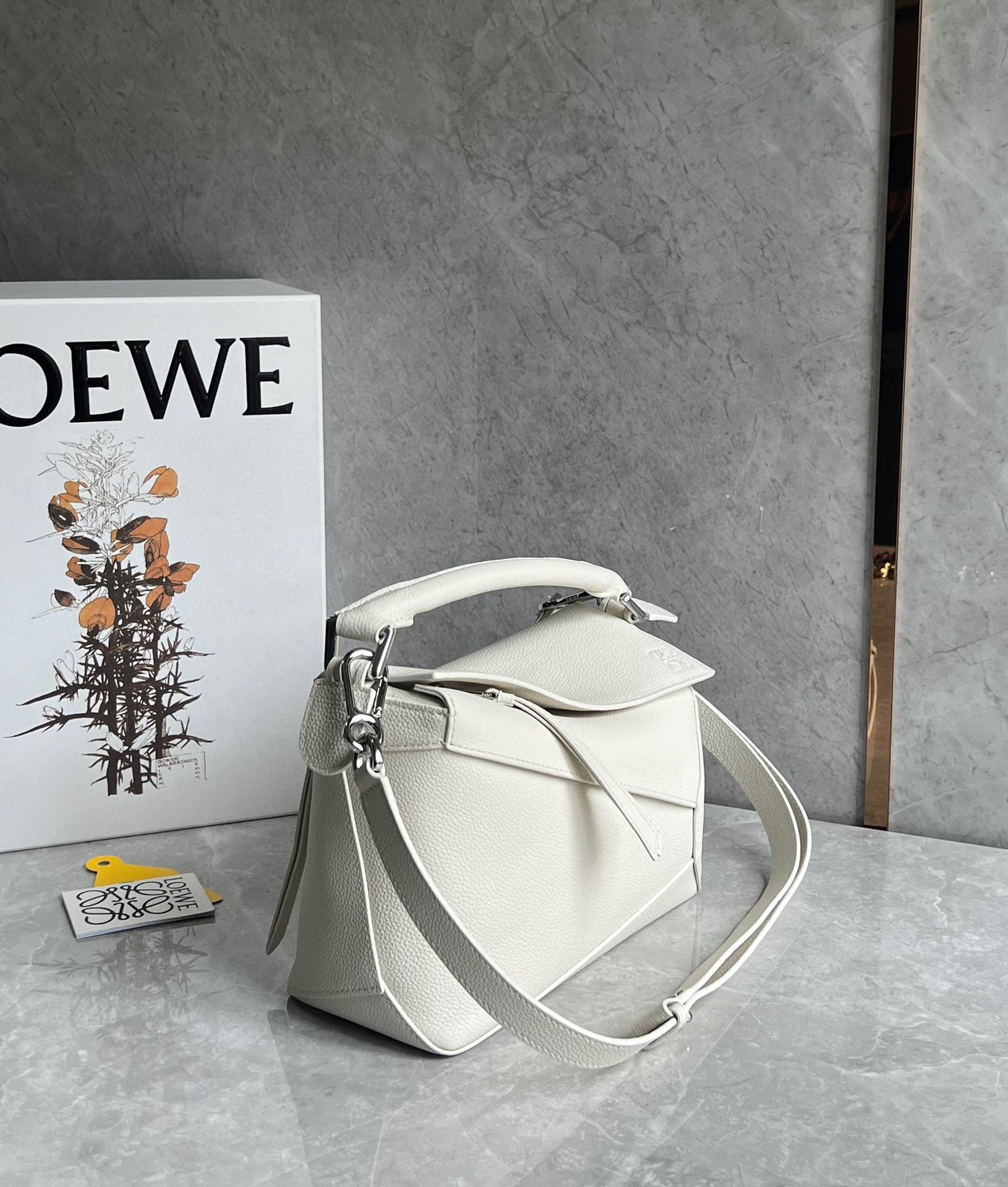 L0ew* puzzle small bag in white grained leather