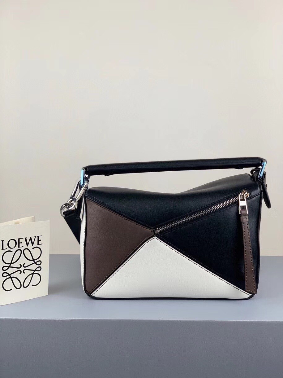 L0ew* small puzzle bag in black/taupe/white calfskin