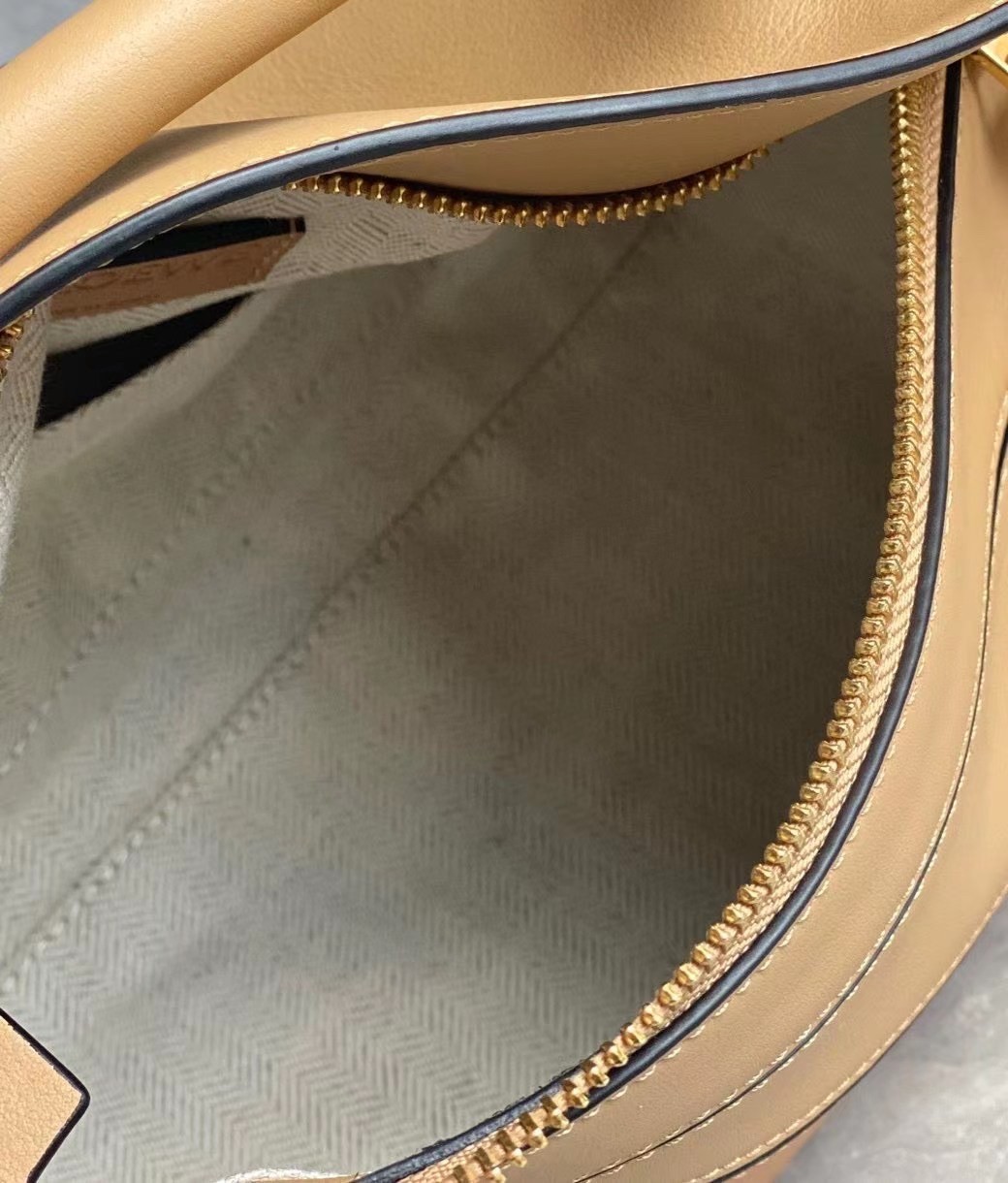 L0ew* puzzle small bag in dune/warm desert calfskin