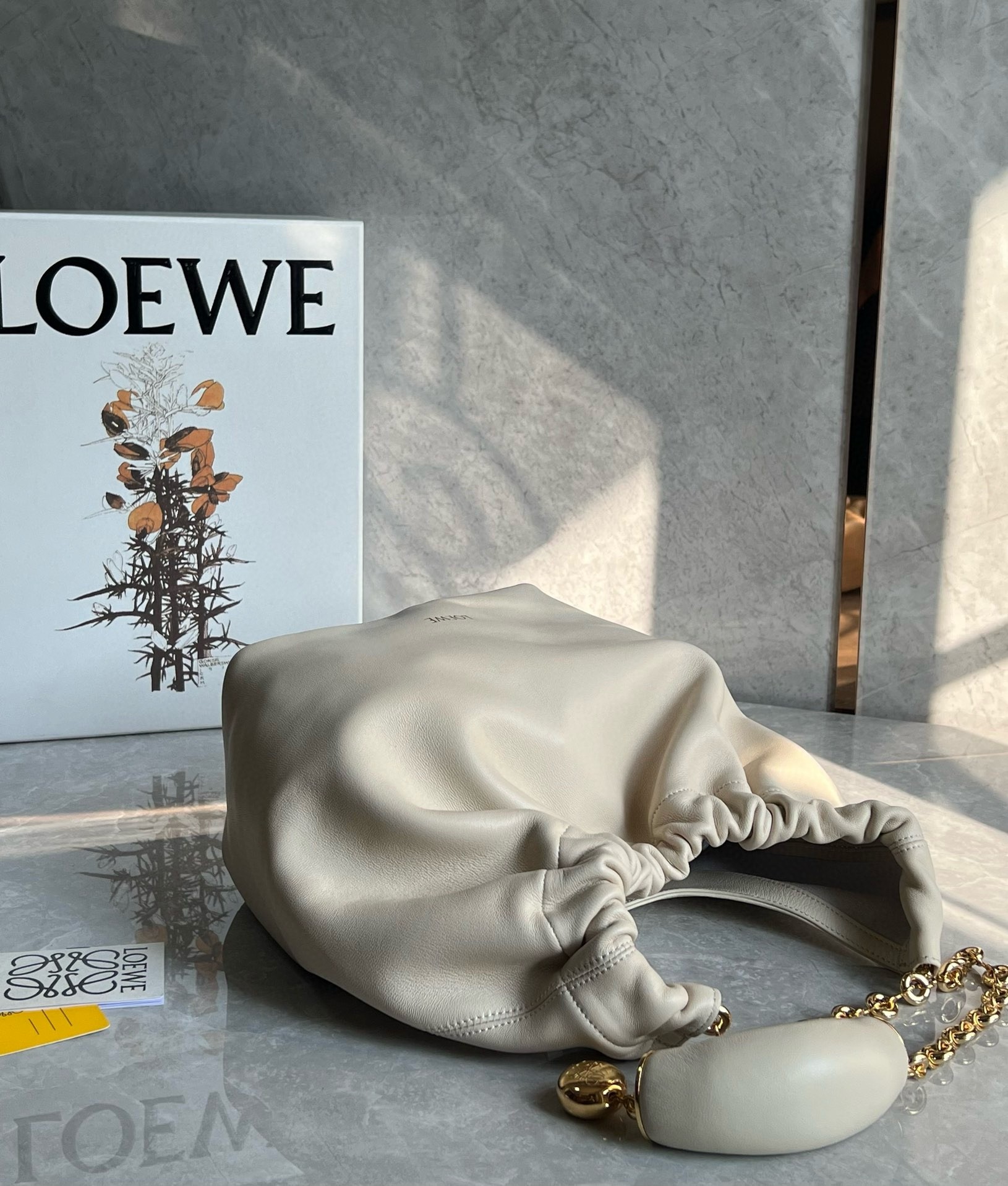 L0ew* small squeeze bag in white nappa lambskin